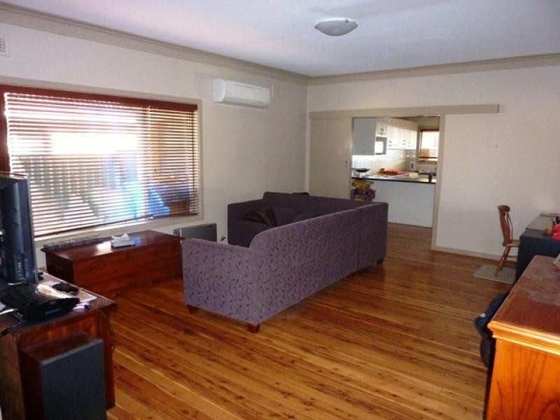 20 Lovett Avenue, Dubbo NSW 2830