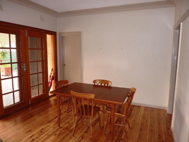 20 Lovett Avenue, Dubbo NSW 2830