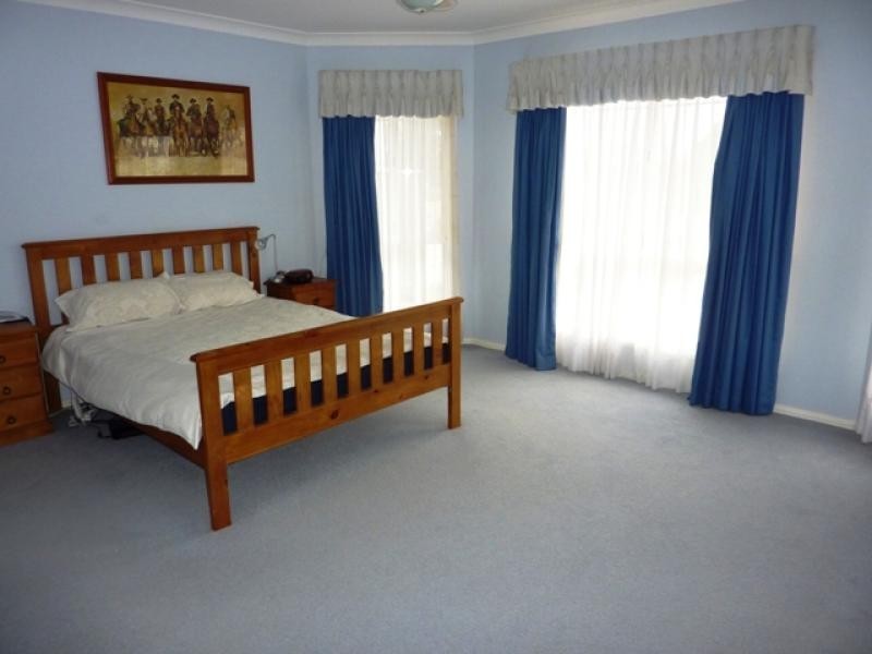 5 Warrego Court, Dubbo NSW 2830