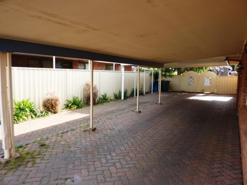 43 Oxley Circle, Dubbo NSW 2830