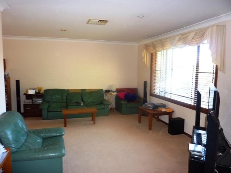 7 Kings Park Way, Dubbo NSW 2830