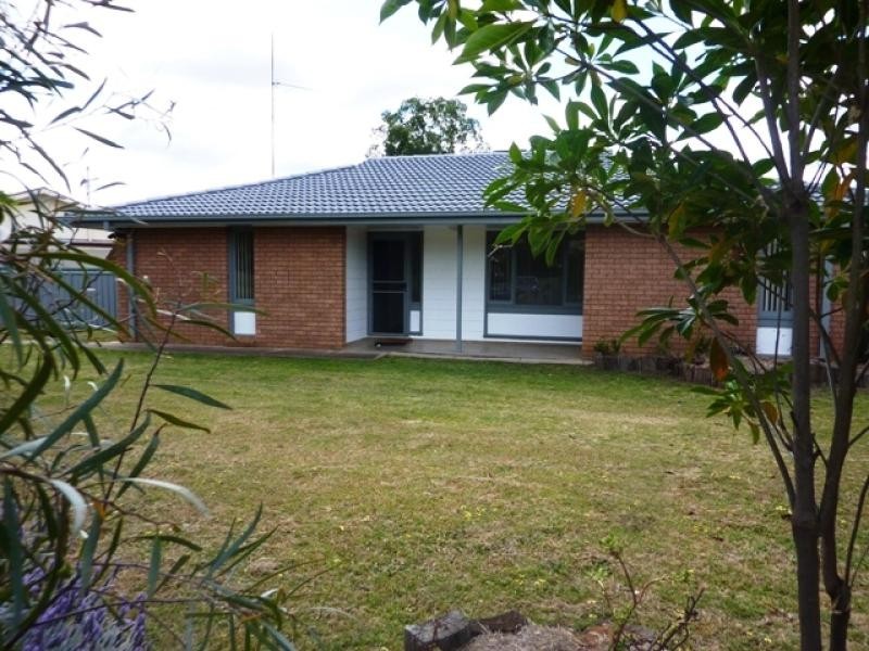 182 Bultje Street, Dubbo NSW 2830