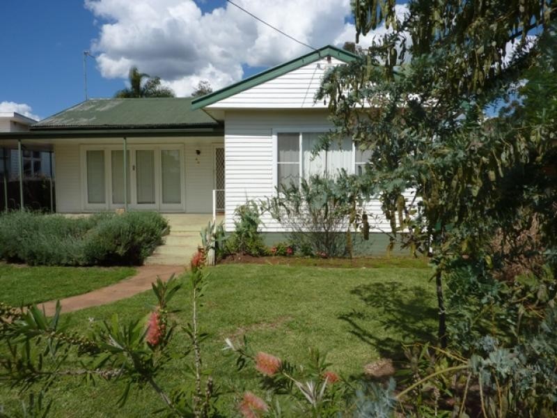 44 Caroline Street, Dubbo NSW 2830