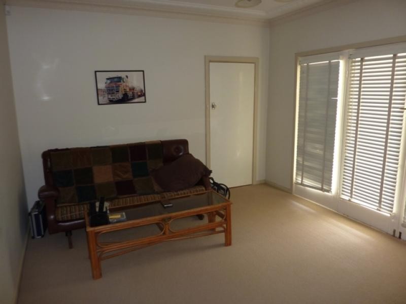 44 Caroline Street, Dubbo NSW 2830