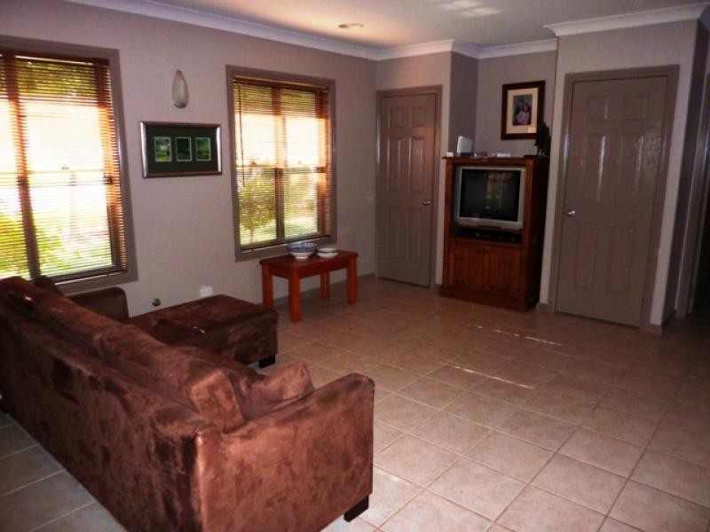 16 Englewood Avenue, Dubbo NSW 2830