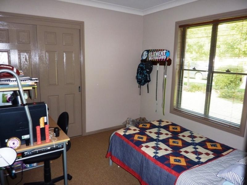 16 Englewood Avenue, Dubbo NSW 2830