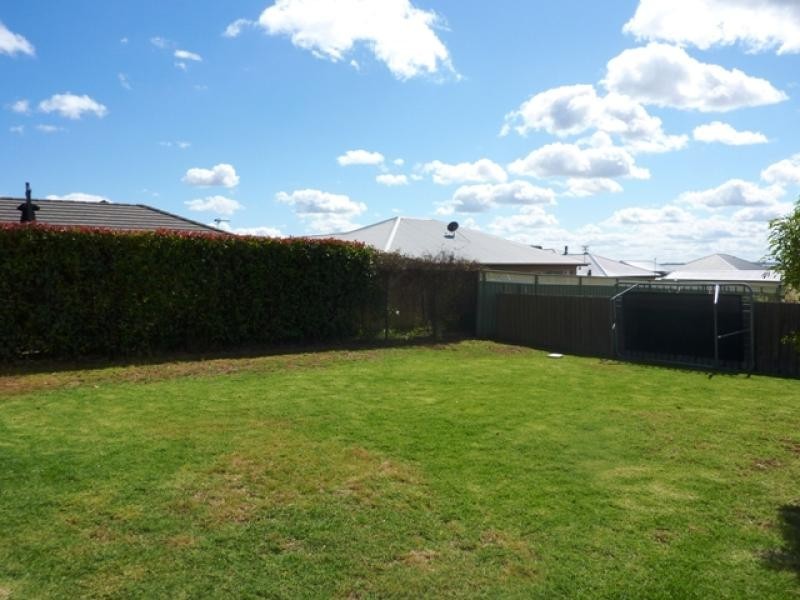 16 Englewood Avenue, Dubbo NSW 2830