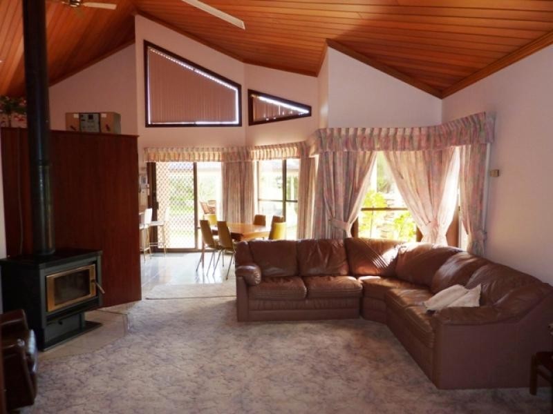 82 St Georges Terrace, Dubbo NSW 2830