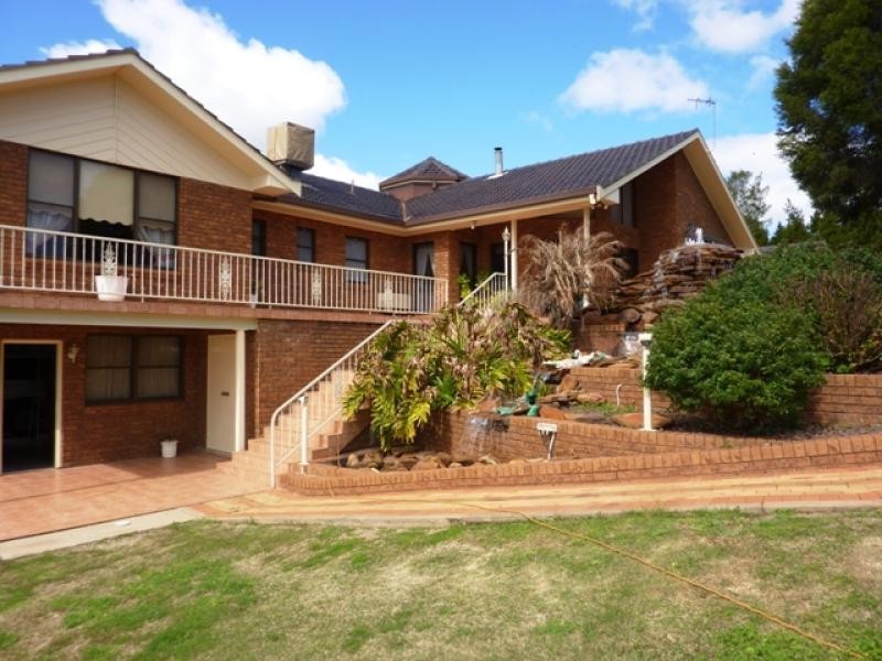 82 St Georges Terrace, Dubbo NSW 2830