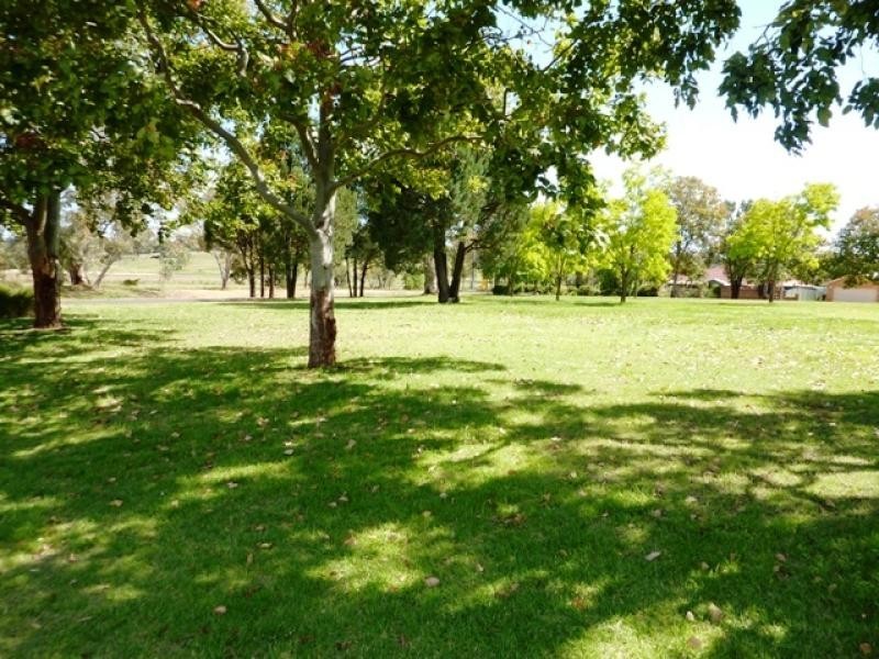 95 Margaret Crescent, Dubbo NSW 2830