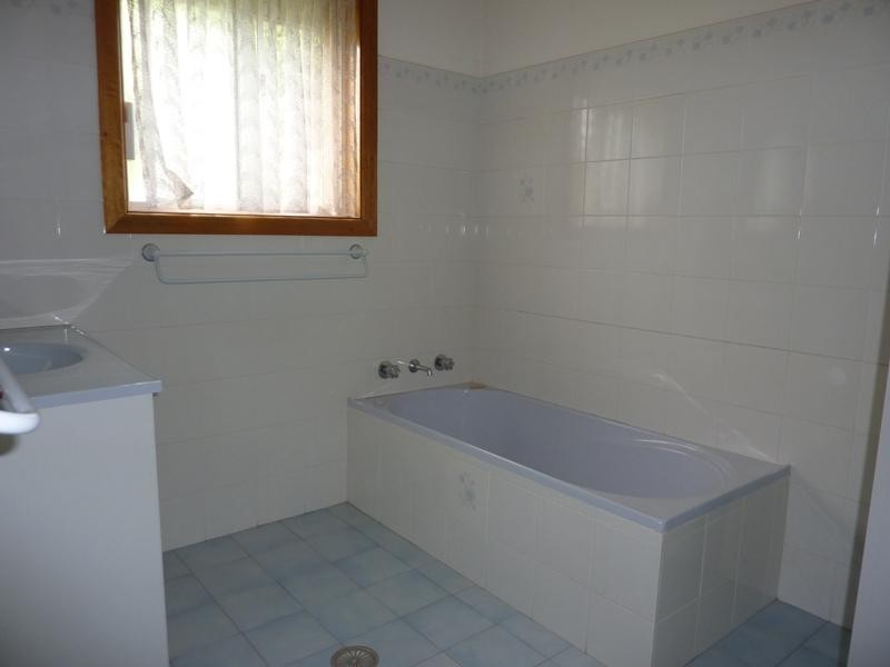 6 Wales Court, Dubbo NSW 2830