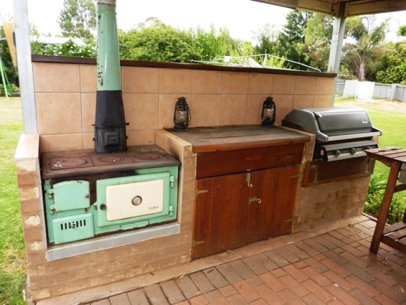 8 Dubbo Street, Brocklehurst NSW 2830