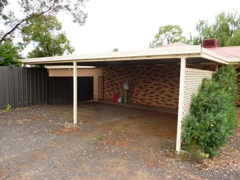 8 Dubbo Street, Brocklehurst NSW 2830