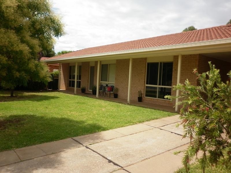 18 Twickenham Drive, Dubbo NSW 2830