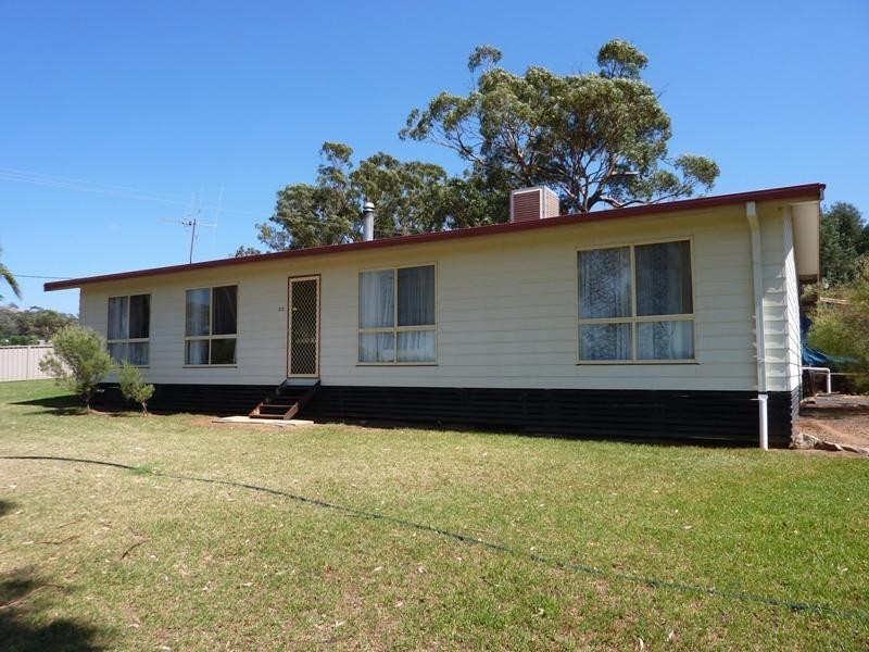 22 Chambers Street, Geurie NSW 2831