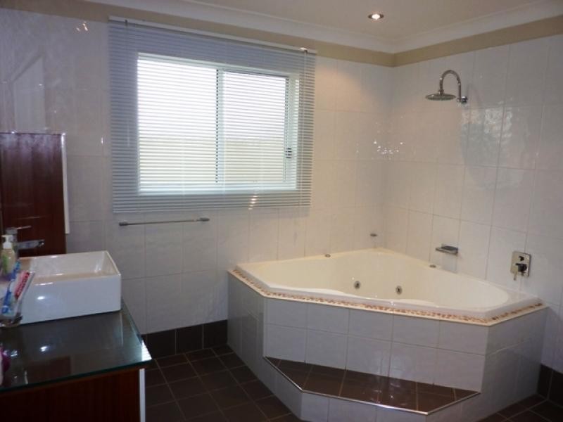 19 Keswick Parkway, Dubbo NSW 2830