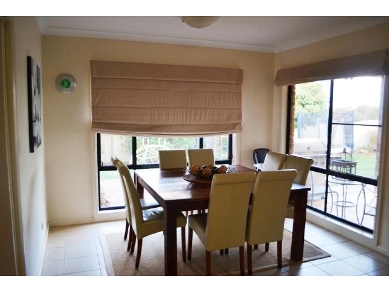 17 Lakeside Circuit, Dubbo NSW 2830