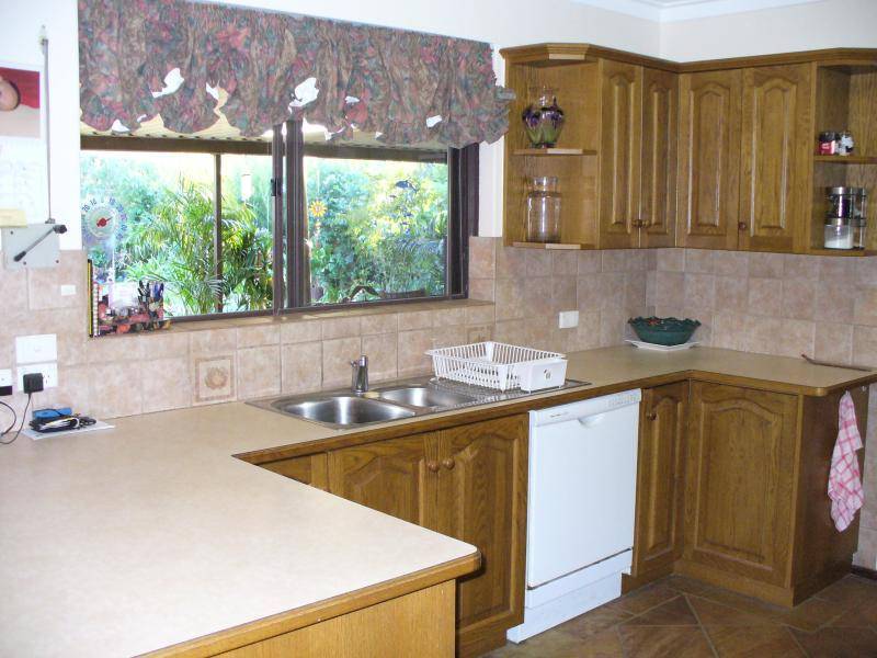 14 KIDBROKE PLACE, Kelmscott WA 6111