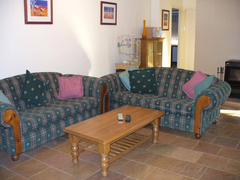 14 KIDBROKE PLACE, Kelmscott WA 6111