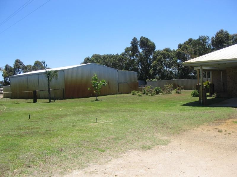 422 UTLEY ROAD, Serpentine WA 6125