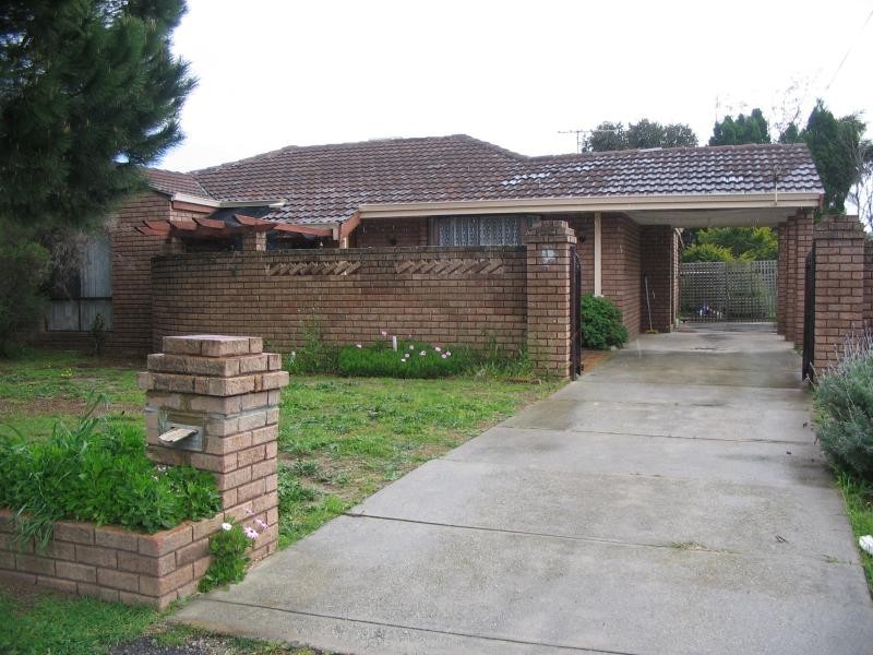 2 CHERITONS PLACE, Armadale WA 6112