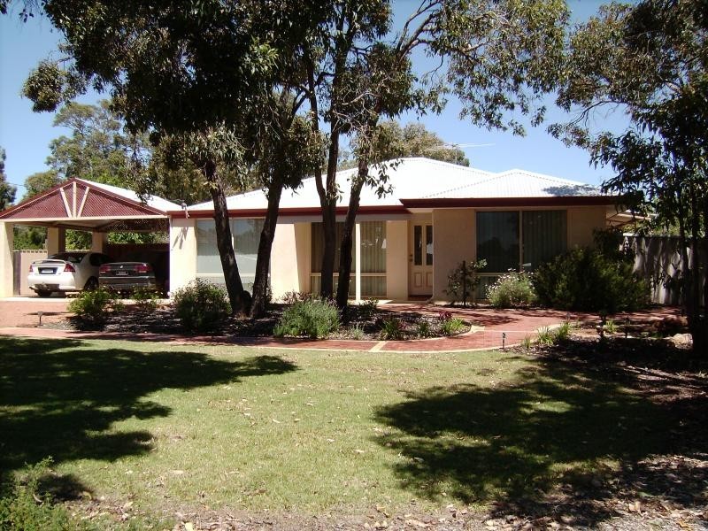 14 BATEMAN STREET, Byford WA 6122