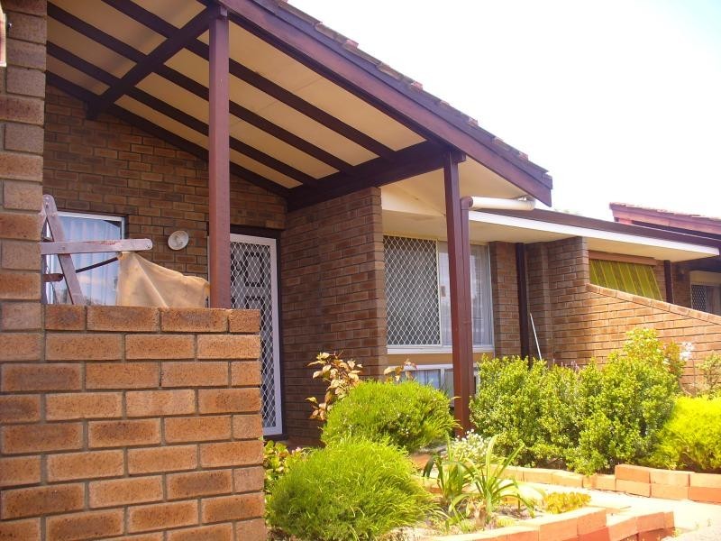 9/40 Lensham Place, Armadale WA 6112