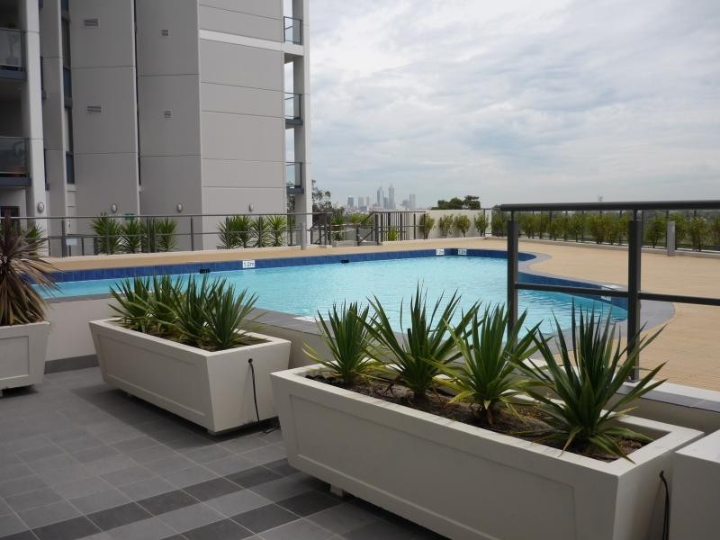 12 Tanunda Drive, Rivervale WA 6103