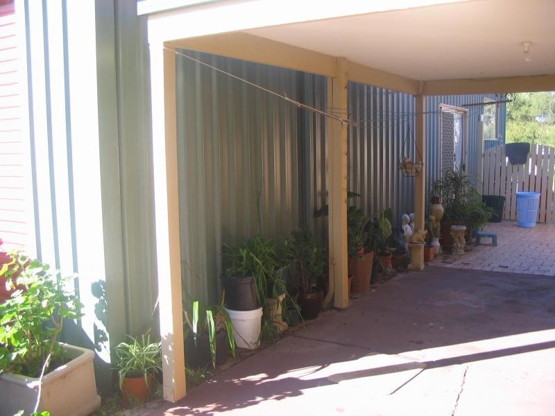 99 Powell Crescent, Armadale WA 6112