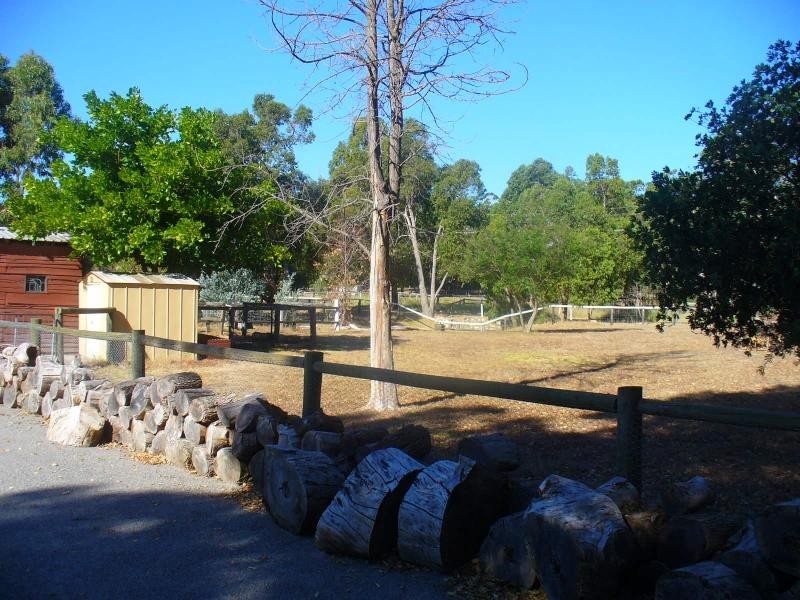 25 Lewis Road, Serpentine WA 6125