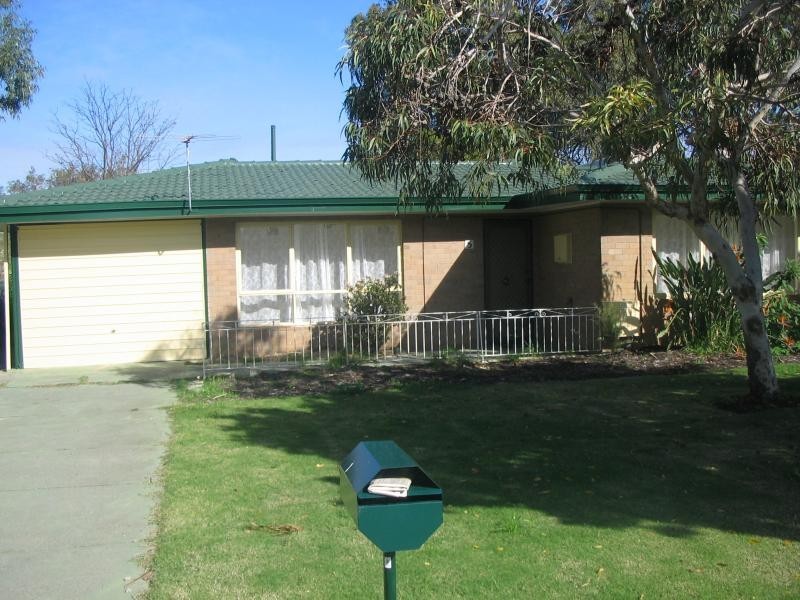 5 Oscar Street, Armadale WA 6112