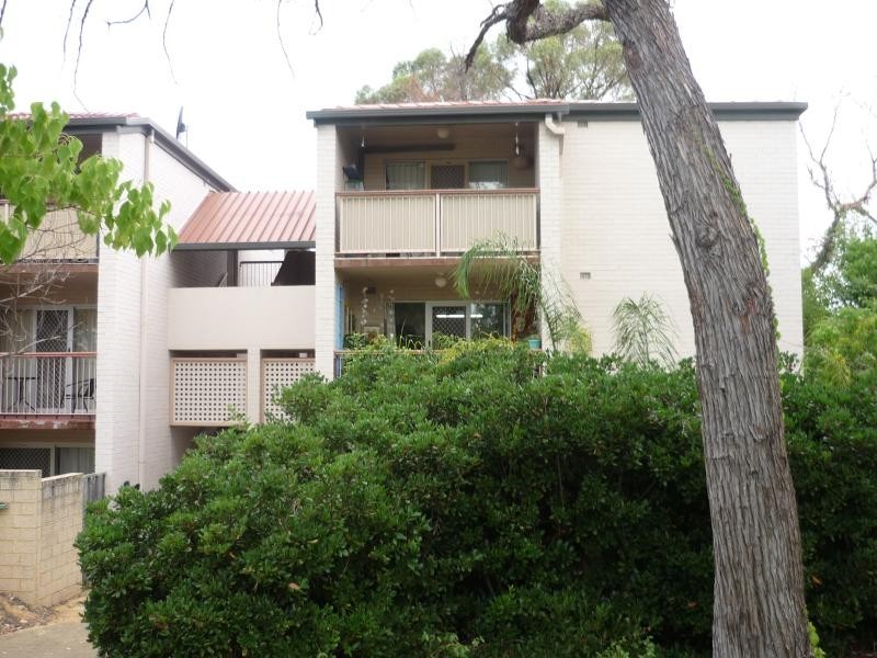 Unit 33/2 Pengilly Road, Orelia WA 6167