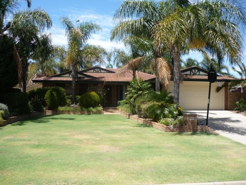 92 Brown Crescent, Seville Grove WA 6112