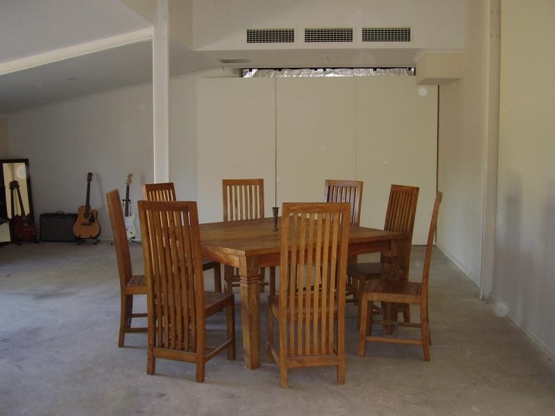 187 King Road, Oakford WA 6121