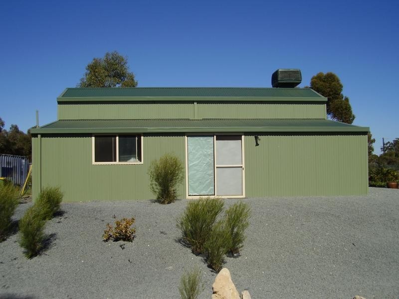 187 King Road, Oakford WA 6121