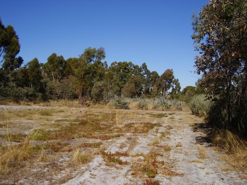 187 King Road, Oakford WA 6121