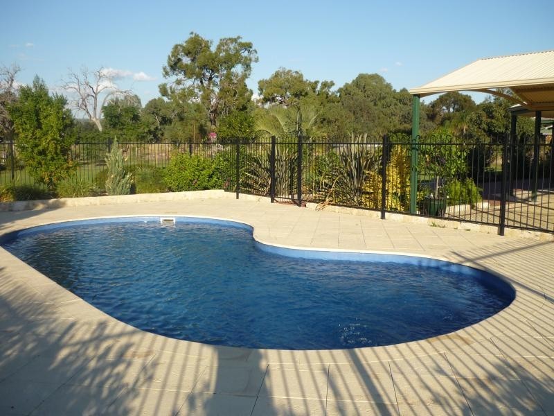 56 Walker Road, Serpentine WA 6125