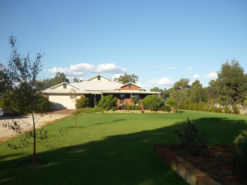 56 Walker Road, Serpentine WA 6125