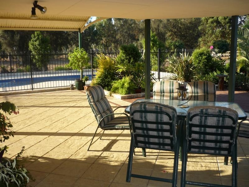 56 Walker Road, Serpentine WA 6125