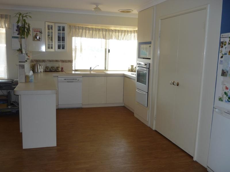 43 Windmill Rd, Serpentine WA 6125