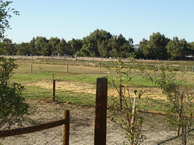 43 Windmill Rd, Serpentine WA 6125