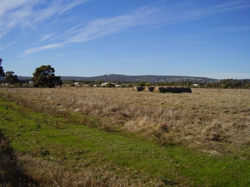 25 Dairy Link, Mardella WA 6125
