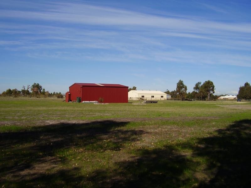 98 Bangap Place, Oakford WA 6121