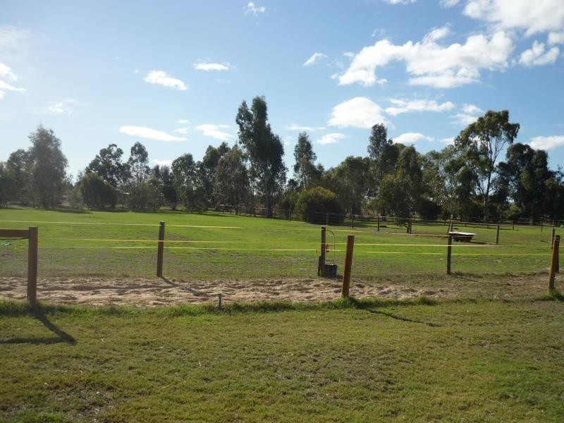 25 Bournbrook, Cardup WA 6122