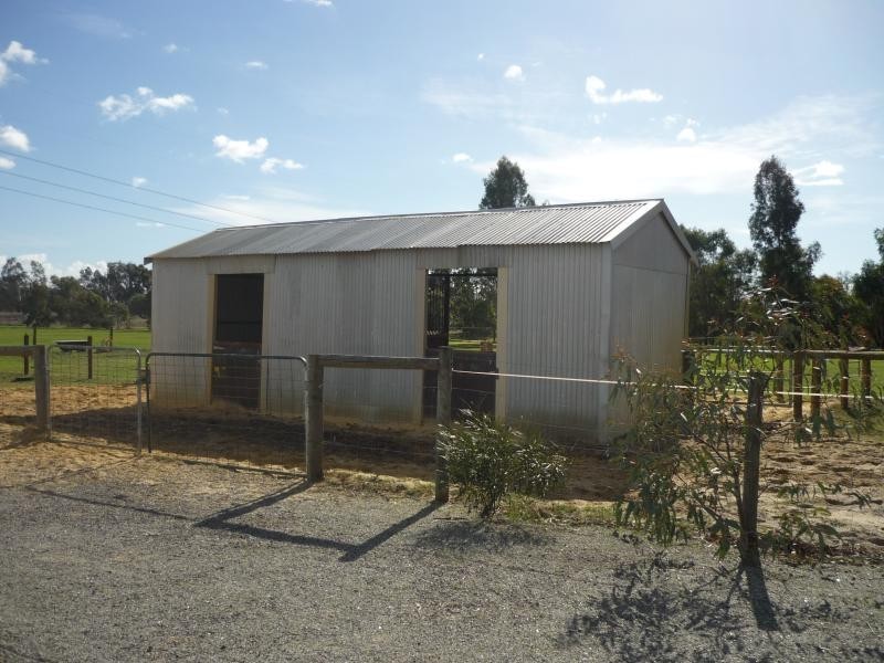 25 Bournbrook, Cardup WA 6122