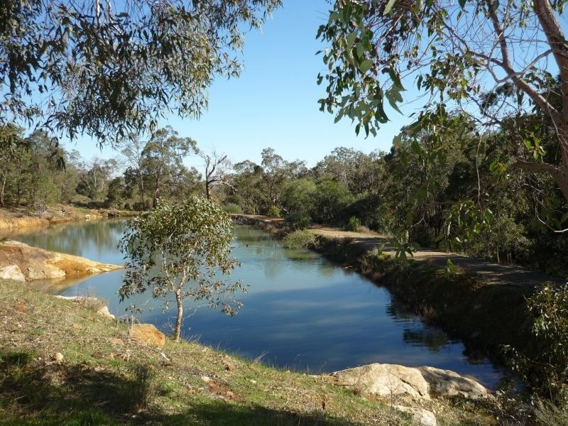 235 Nettleton Rd, Byford WA 6122