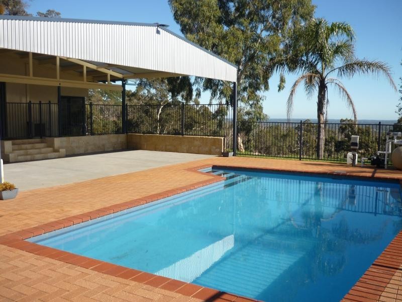 235 Nettleton Rd, Byford WA 6122