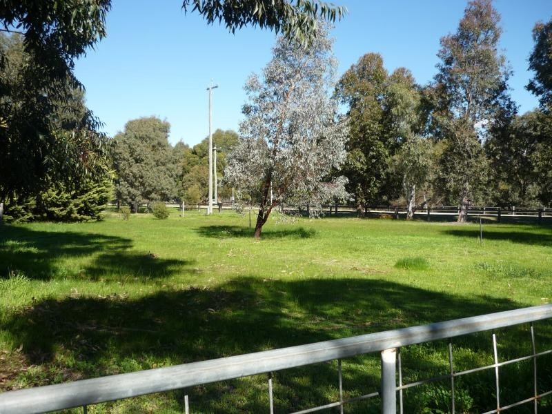 119 Salmonbark Rd, Serpentine WA 6125