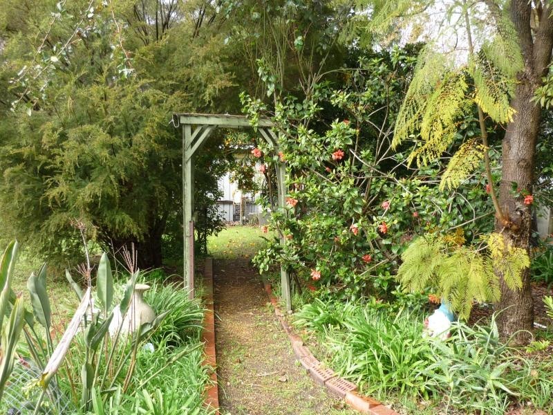 15 Maxwell St, Serpentine WA 6125