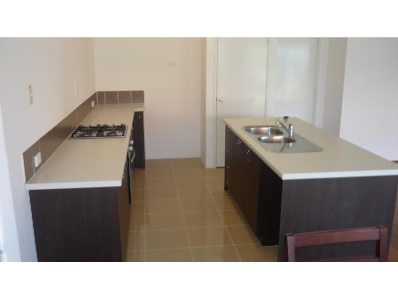 27 Plaistowe Blvd, Byford WA 6122